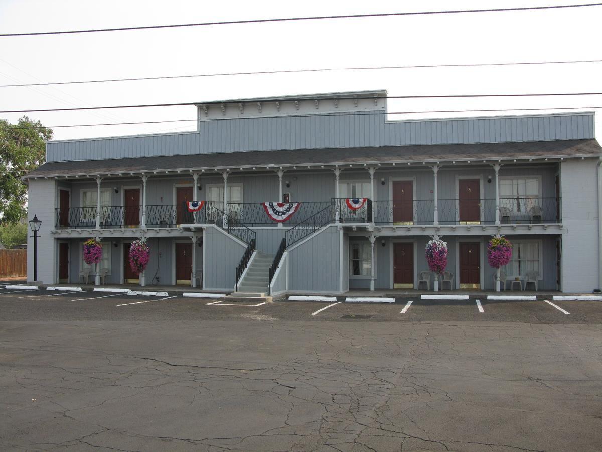 Rustlers Inn Prineville Exterior foto